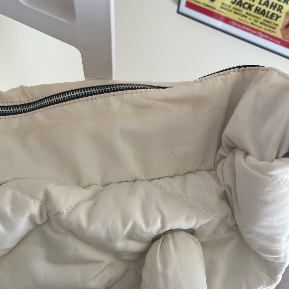 Zara Off White Quilted Tote w/ Removable Strap - Picture 5 of 9